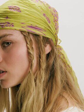 So Silk Bandana